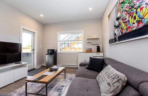 Langford Apartment | Cozy Garden Suite with Hot Tub and Perfectly Located