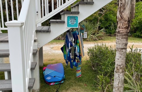 Indian River Oaks Villa | Cozy Garden Villa Steps from the Beach