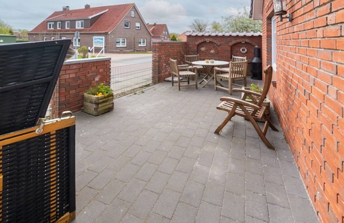 Neßmersiel Apartment | Cozy ground floor apartment with beautiful terrace