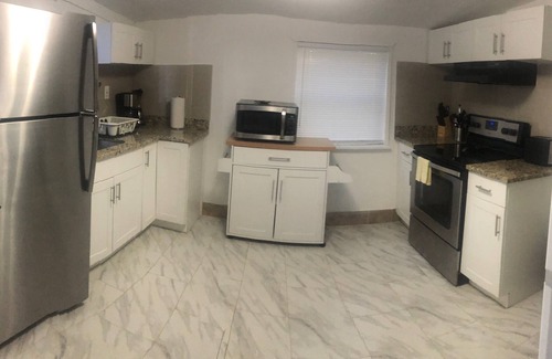 Tampa Heights Apartment | Cozy Guest house in Tampa Heights!