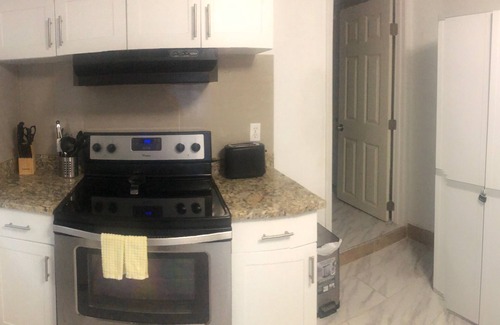 Tampa Heights Apartment | Cozy Guest house in Tampa Heights!