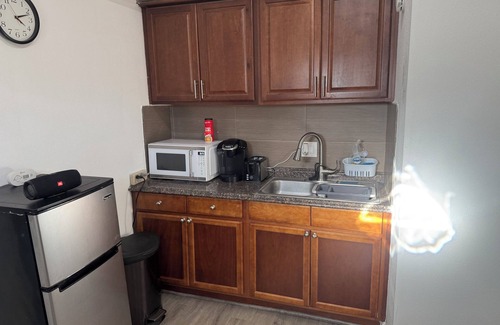 Sylmar House | Cozy guest studio house with AC and WiFi in Sylmar CA