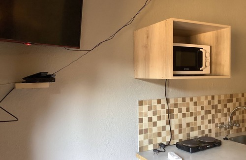 Greater Johannesburg Metropolitan Area House | Cozy Guestrooms in Midrand