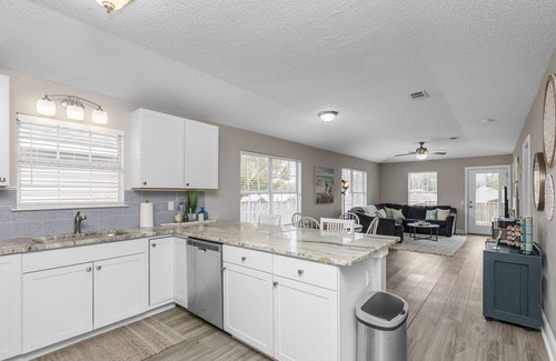 Florida Panhandle House | Cozy Hideaway! Spacious and centrally located. Pet Friendly!