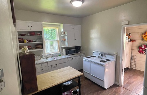 Kamiah House | Cozy Historic Home