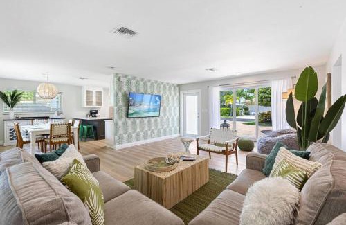 Lighthouse Point House | Cozy home at Lighthouse Point with Pool 1