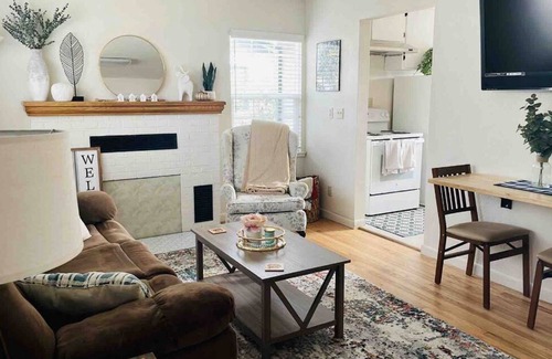 Grants Pass House | Cozy Home Away From Home