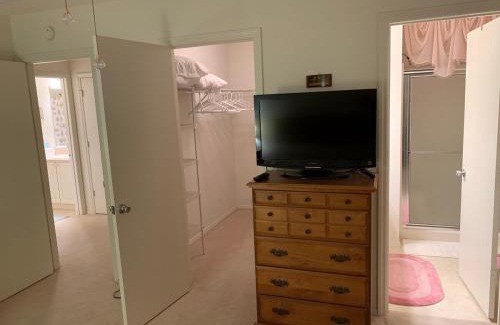 Liberty Park House | Cozy home, Between Lake Sumter & Brownwood!