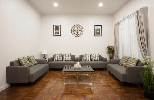 Nimman Bed & Breakfast | Cozy Home by Nan