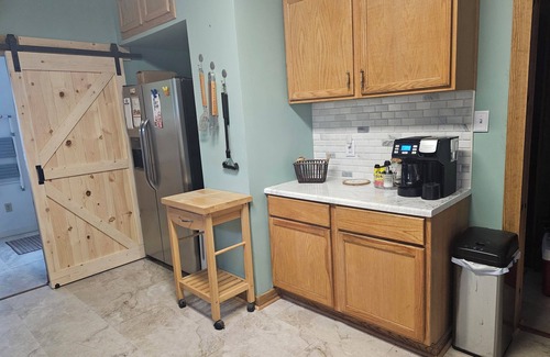 Marlinton House | Cozy home by the Greenbrier bike trails river and Snowshoe resort! Dod friendly