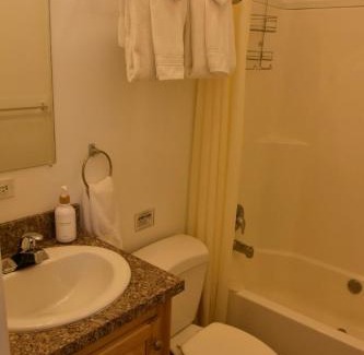 Gardiner Apartment | Cozy Home by Yellowstone River Confluence