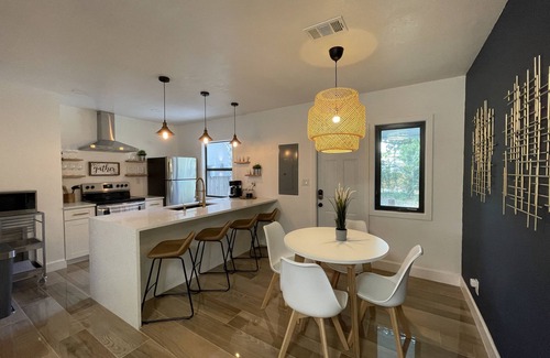 Downtown Fort Lauderdale House | Cozy Home-Close to Downtown, Beaches & Restaurants