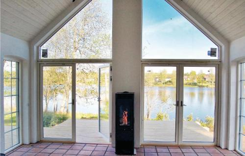 Asljunga House | Cozy Home In Åsljunga With Kitchen