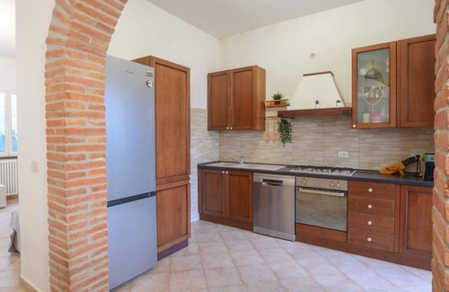 Cecina House | Cozy home in Cecina with WiFi