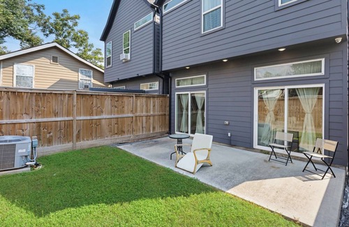 Greater East End House | Cozy Home Near Downtown Houston 3BR 2.5BA