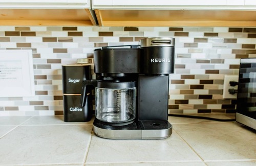 Hyrum House | Cozy Home: Near Lake, Trails & Logan! Dog Friendly