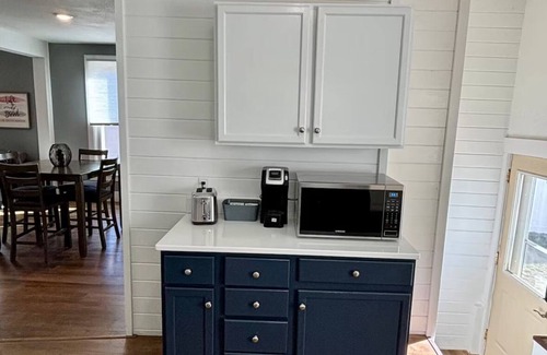 Sioux Falls House | Cozy home near Premier Center, Downtown & Sanford: 65"TV, Mini Golf& Fenced Yard