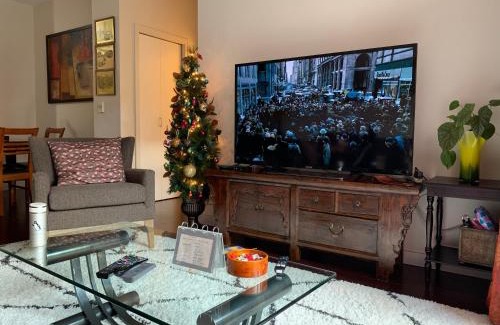 Belltown Apartment | Cozy home nearby most attractions Seattle center