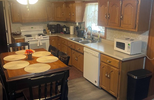 Waynesville House | Cozy Home on Historic Route 66 Right Outside of Fort Leonard Wood