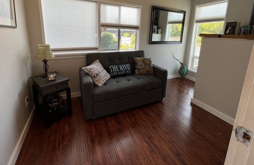 Campbell River House | Cozy home on the river! Serenity while you watch the river flow, tranquil place