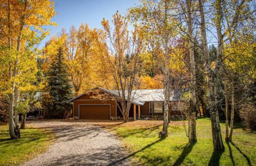 San Juan River Village House | Cozy Home with Hot Tub 7 Mi to Pagosa Hot Springs