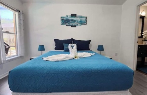 Silver Creek House | Cozy home with private pool and spa