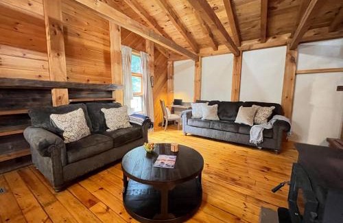 Queensbury House | Cozy House 10 Min To Lake George