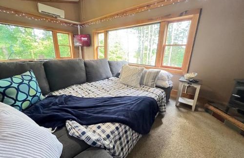 Queensbury House | Cozy House 10 Min To Lake George