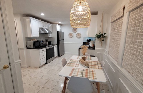 Danvers House | Cozy house, close to downtown Danvers