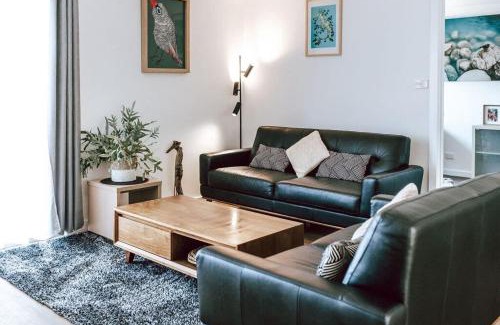 St Helens House | Cozy House Close to Town with Views of the Bay