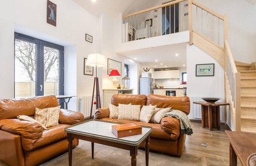 Portbail Cottage | Cozy house for 2 with private garden and wood stove