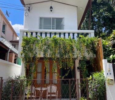Old City Villa | Cozy House in Middle of Old Town Chiangmai