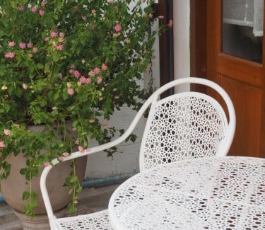 Old City Villa | Cozy House in Middle of Old Town Chiangmai