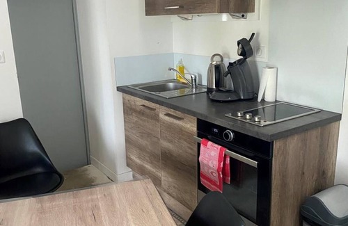 Brout-Vernet Cottage | Cozy house in the heart of the village with enclosed garden