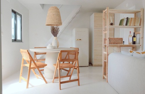 Castelo House | Cozy house with gorgeous swimming pool,1m from the village and 15m from thbeach.