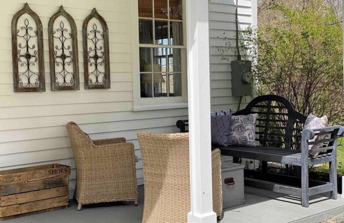 Litchfield House | Cozy in the hills of Cape Litchfield