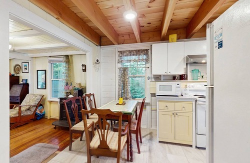 Oak Bluffs House | Cozy island cottage near local attractions with breezy yard & inviting interior