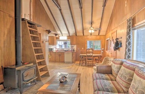 Klamath Lake House | Cozy Klamath Falls Home Near Fishing and Parks!