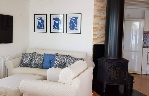 Alvsbyn Cabin | Cozy Lake Cabin in the Forest