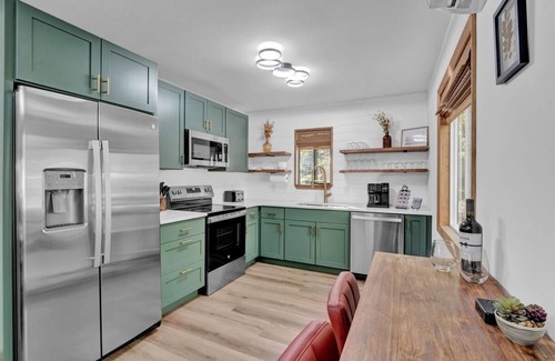 Briar Crest Woods House | Cozy lake house, great location! Hot tub, fire pit, game room! Dog friendly!