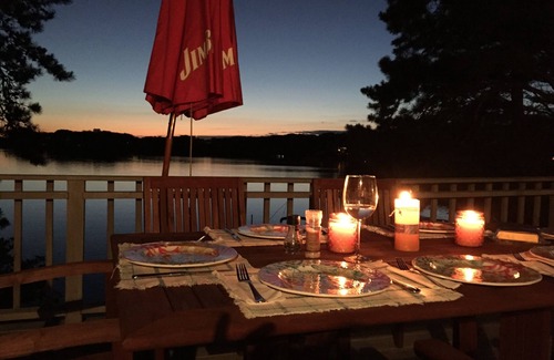 Centerville House | Cozy lake house minutes to Craigville Beach