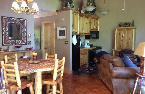 Two Harbors Cabin | Cozy Lakehome Retreat In Wooded Setting 50 Feet From The Shore Of Lake Superior