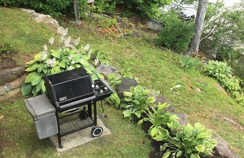 Sunapee House | COZY LAKESIDE RETREAT MINUTES FROM MT. SUNAPEE