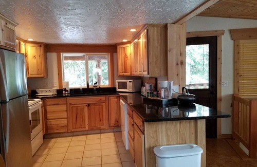 Bigfork Cabin | Cozy Log Cabin on Beautiful Swan River in the Swan/Mission Mountains