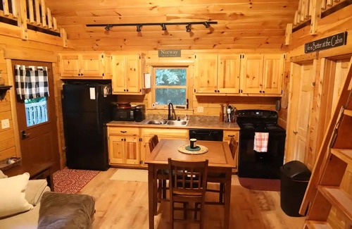 Norway Cabin | Cozy Log Cabin