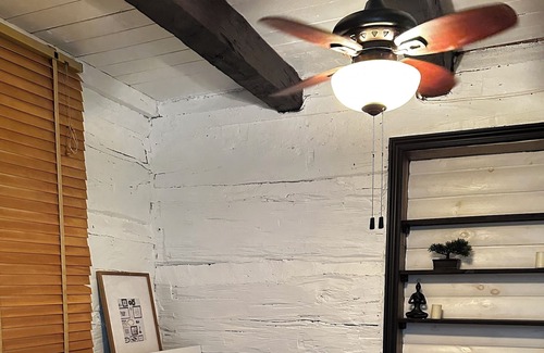 Ramara Cottage | Cozy log cottage on the water with private dock.