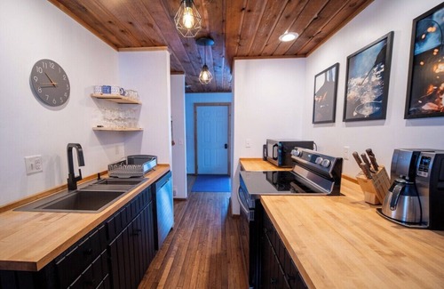 Cable Cabin | Cozy Loon Cabin in Namakagon on Little Bass Lake