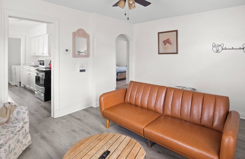 Wyandotte House | Cozy Louisville Home w/Spacious Yard & Parking