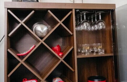 Wyandotte House | Cozy Louisville Home w/Spacious Yard & Parking