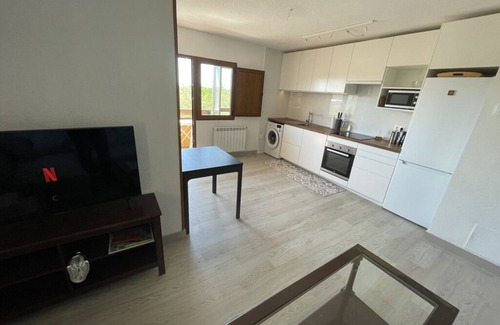 Cogolludo Condo | Cozy & lovely 2 bedroom apartment by the mountain